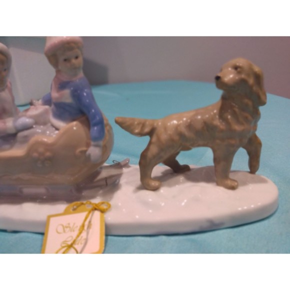 Paul Sebastian Sleigh Ride Dog & Children Porcelain Figurine - Picture 9 of 12